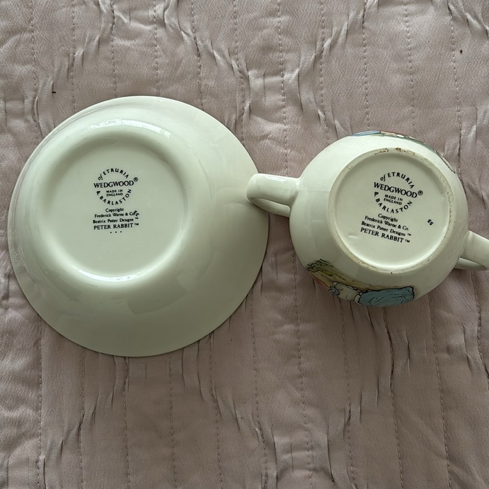 Mrs. Rabbit Bowl and Mug Set - Picture 4 of 6